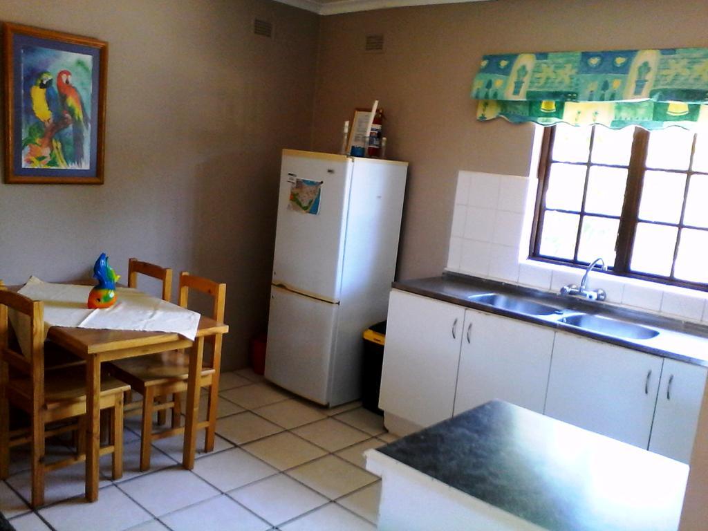 Vicky'S Holiday Accommodation Umkomaas Luaran gambar